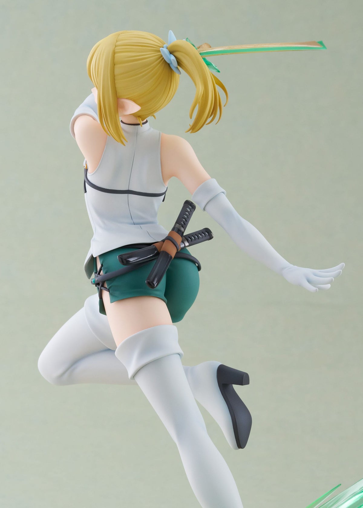 Danmachi: Is It Wrong to Try to Pick Up Girls in a Dungeon? - Ryuu Lion - Level 6 - Amiami Limited Edition Figur 1/7 (Alice Glint)