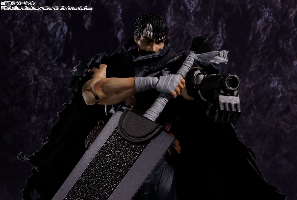 Berserk - Guts - Berserker Armor S.H. Figuarts Action-figure (Bandai) (re-run)