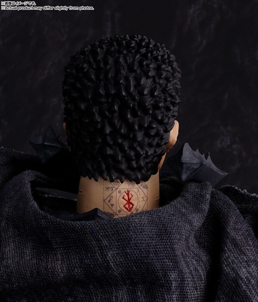 Berserk - Guts - Berserker Armor S.H. Figuarts Action-figure (Bandai) (re-run)
