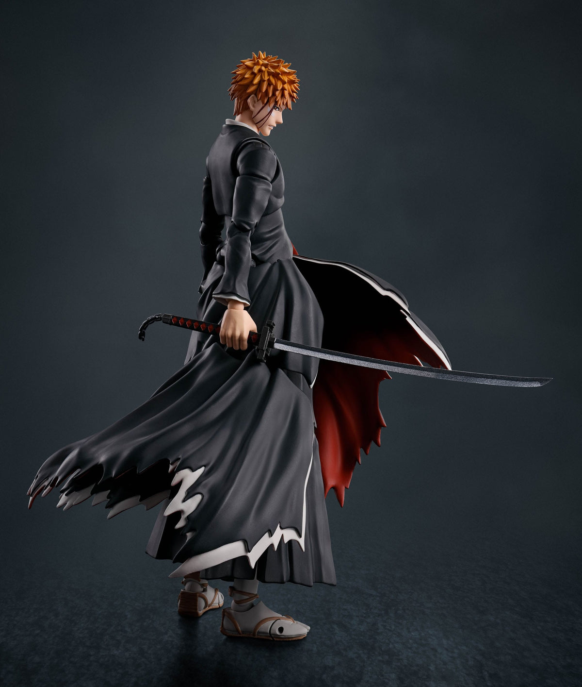 Bleach - Ichigo Kurosaki - Getsugatensho S.H. Figuarts Figur (Bandai)