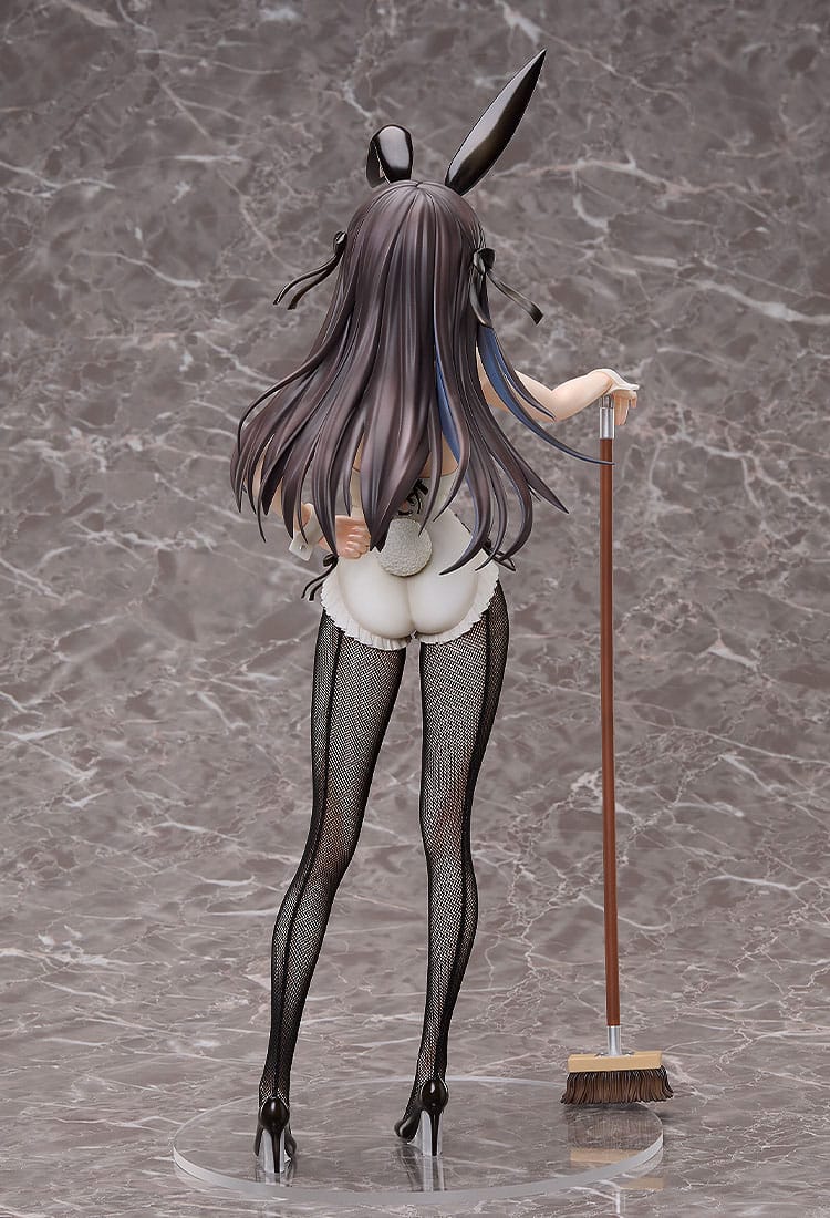 I may be a guild receptionist, but i'll Solo Any Boss to Clock Out on Time - Alina Clover - Bunny figure 1/4 (Freing)