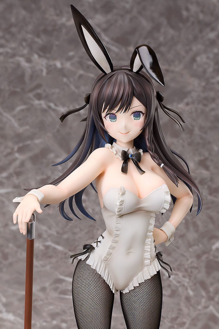 I may be a guild receptionist, but i'll Solo Any Boss to Clock Out on Time - Alina Clover - Bunny figure 1/4 (Freing)