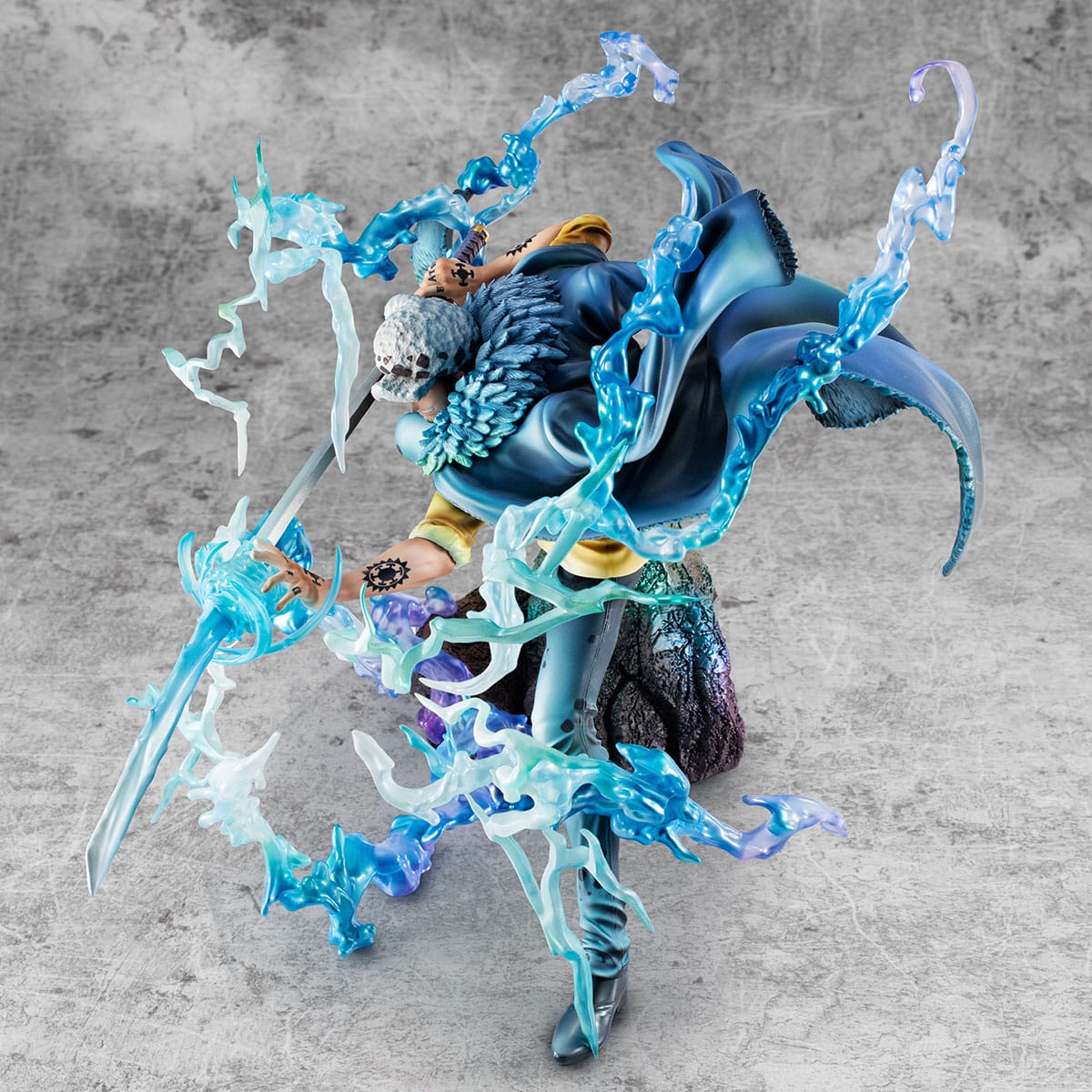 One Piece - Trafalgar D. Law - The Surgeon of Death Awaken - P.O.P. Portrait Of Pirates WA-MAXIMUM Figur (MegaHouse)