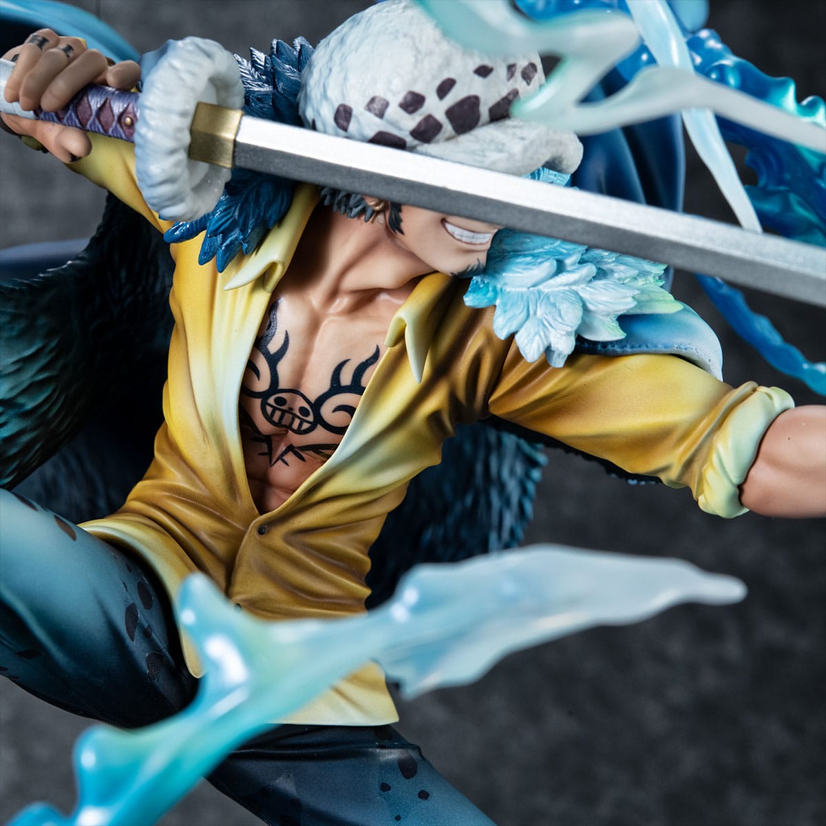 One Piece - Trafalgar D. Law - The Surgeon of Death Awaken - P.O.P. Portrait Of Pirates WA-MAXIMUM Figur (MegaHouse)