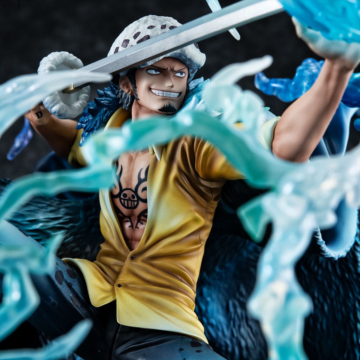 One Piece - Trafalgar D. Law - The Surgeon of Death Awaken - P.O.P. Portrait Of Pirates WA-MAXIMUM Figur (MegaHouse)