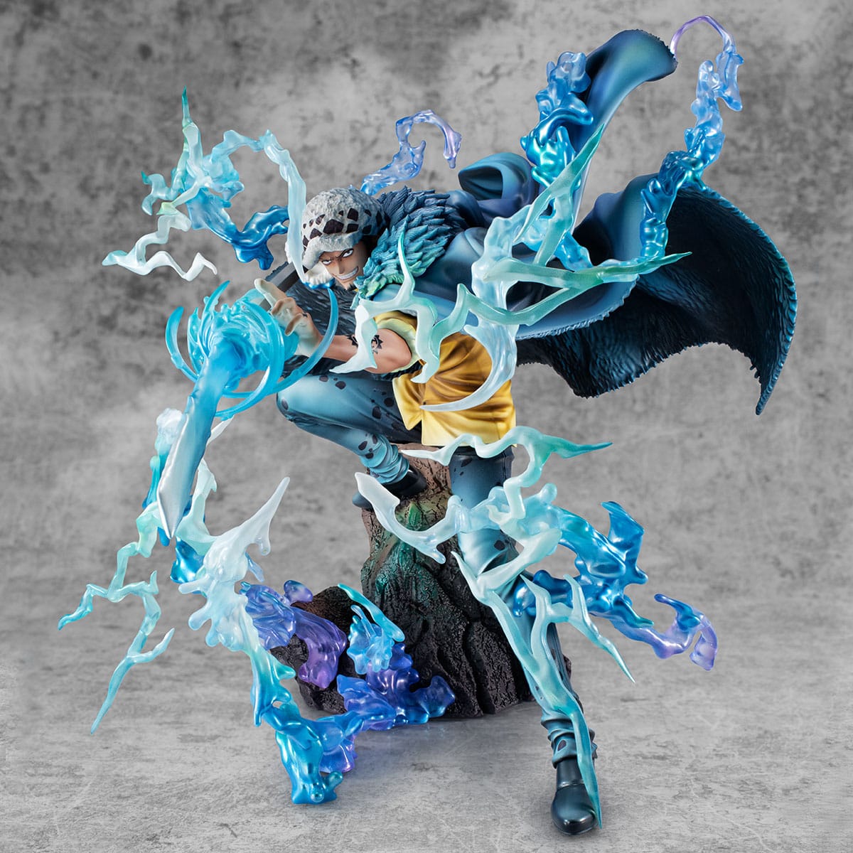 One Piece - Trafalgar D. Law - The Surgeon of Death Awaken - P.O.P. Portrait Of Pirates WA-MAXIMUM Figur (MegaHouse)