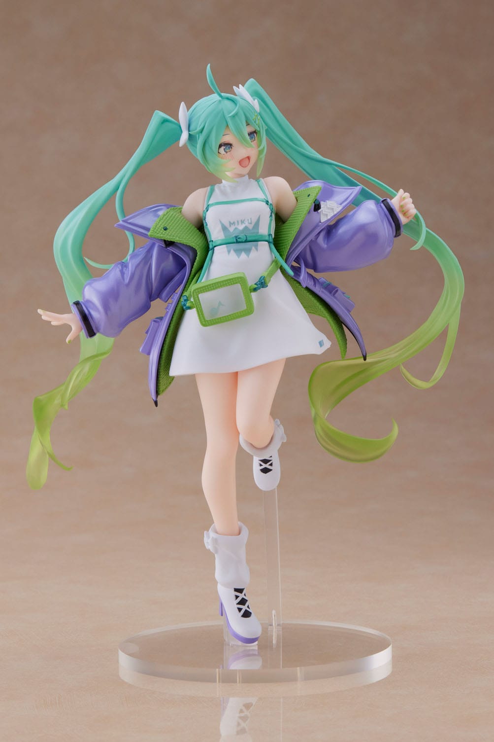 Hatsune Miku - Sporty - Fashion figure (Taito)