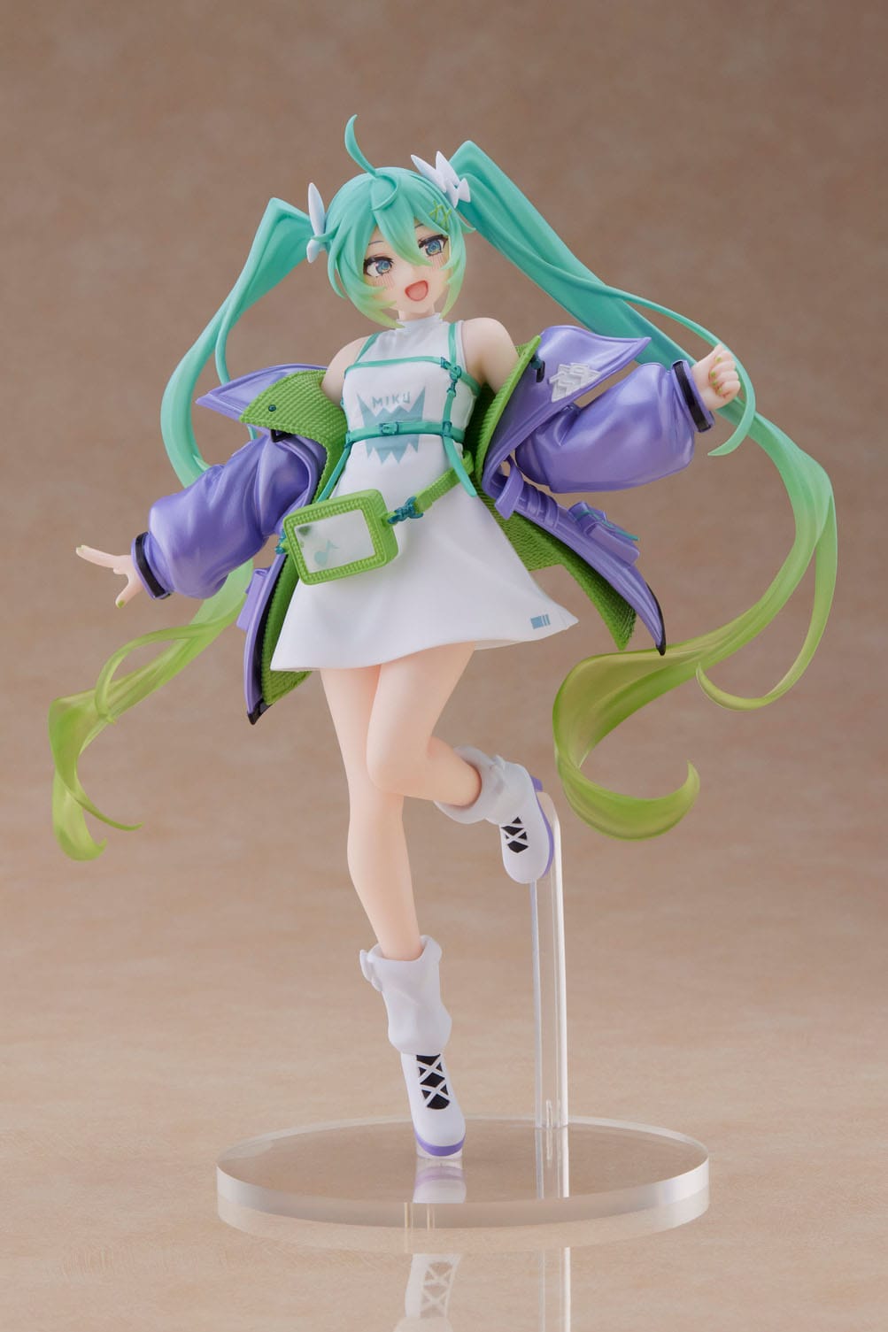 Hatsune Miku - Sporty - Fashion figure (Taito)