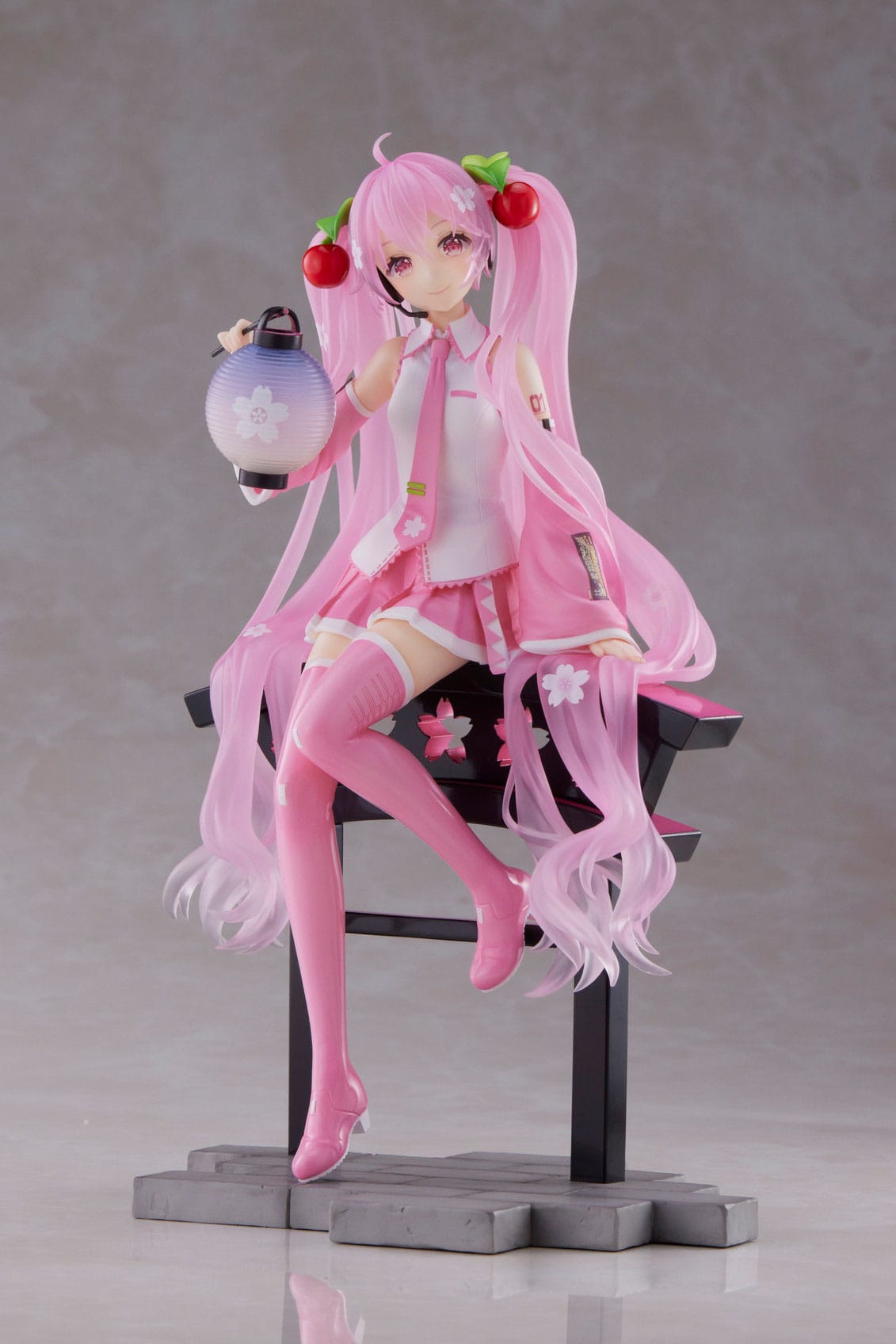 Hatsune Miku - Sakura Miku - Lantern ver. AMP figure (Taito) (re-run)