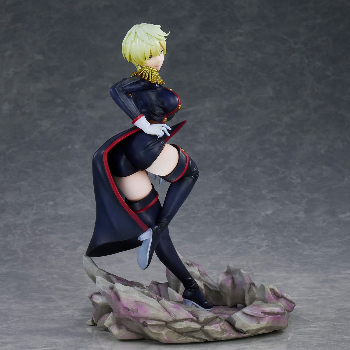 Chained Soldier / Demon Slave - Tenka Izumo - figure 1/7 (Union Creative)