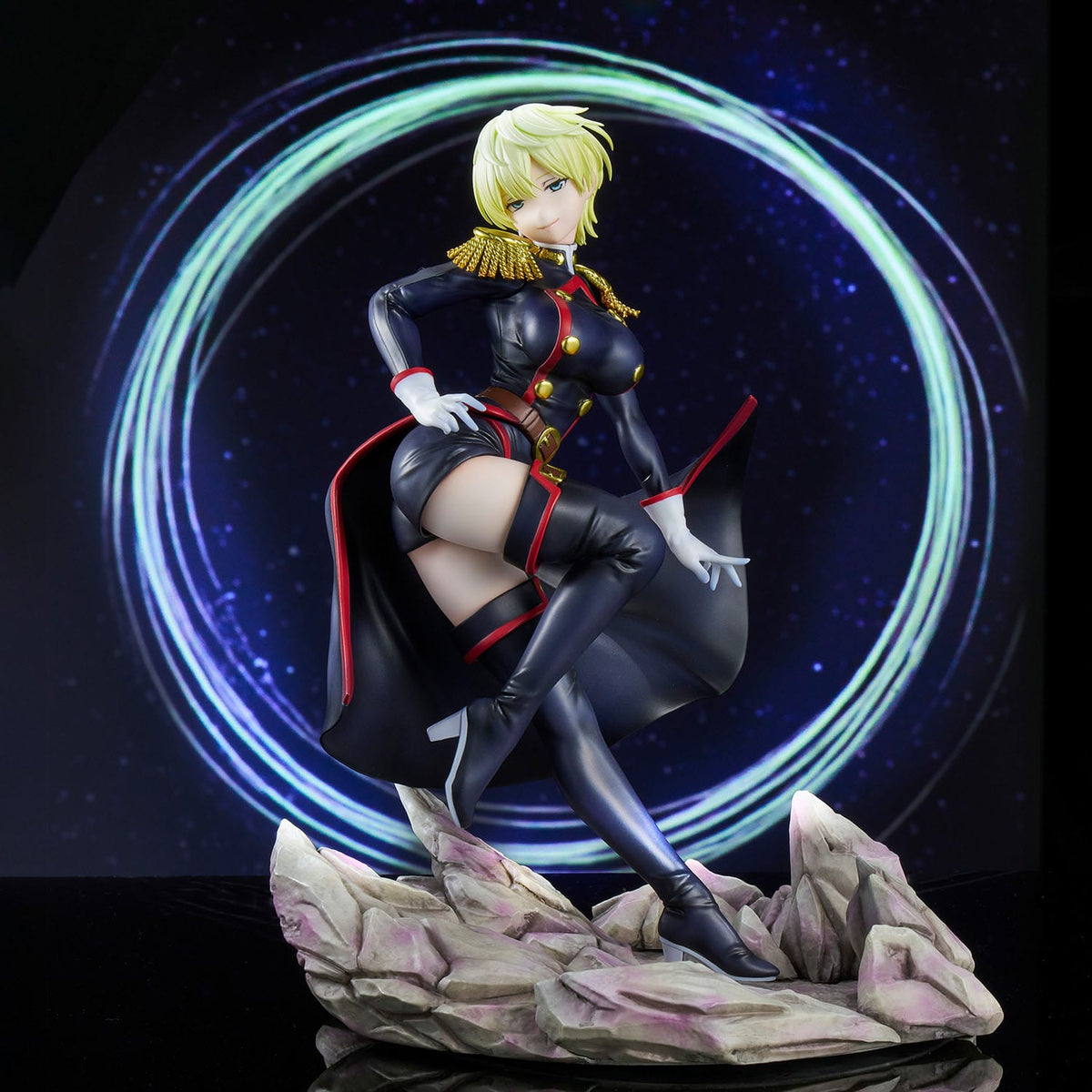 Chained Soldier / Demon Slave - Tenka Izumo - figure 1/7 (Union Creative)