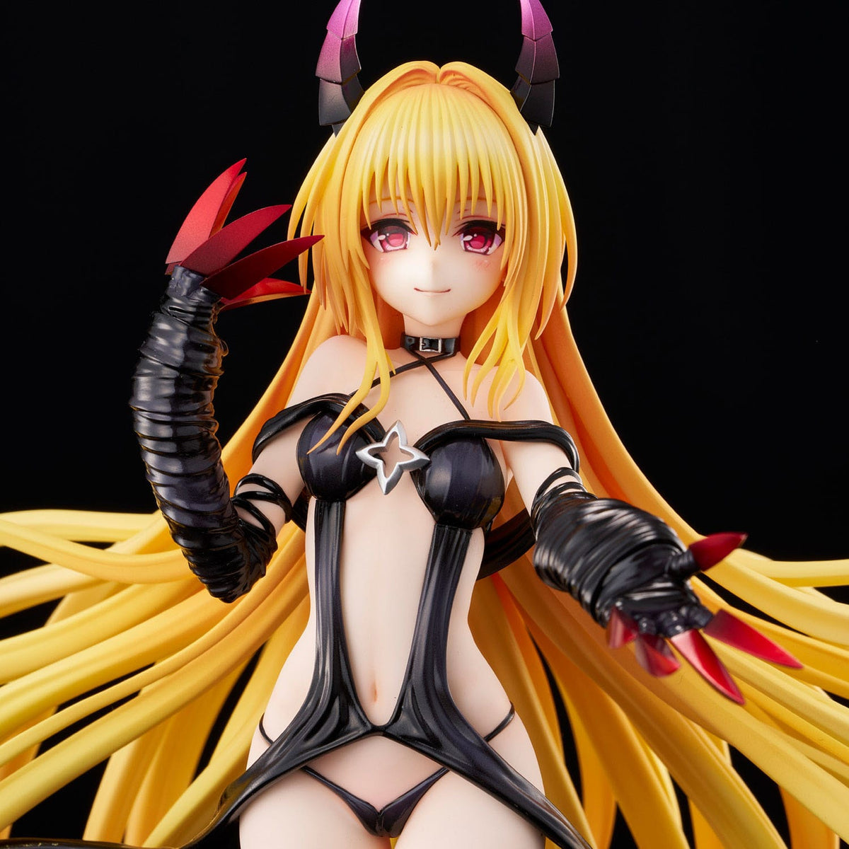 To Love-Ru Darkness - Golden Darkness - Darkness Figur 1/6 (Union Creative)