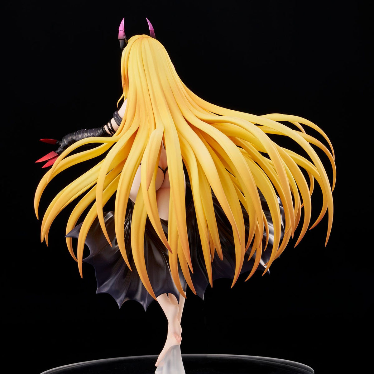 To Love-Ru Darkness - Golden Darkness - Darkness Figur 1/6 (Union Creative)