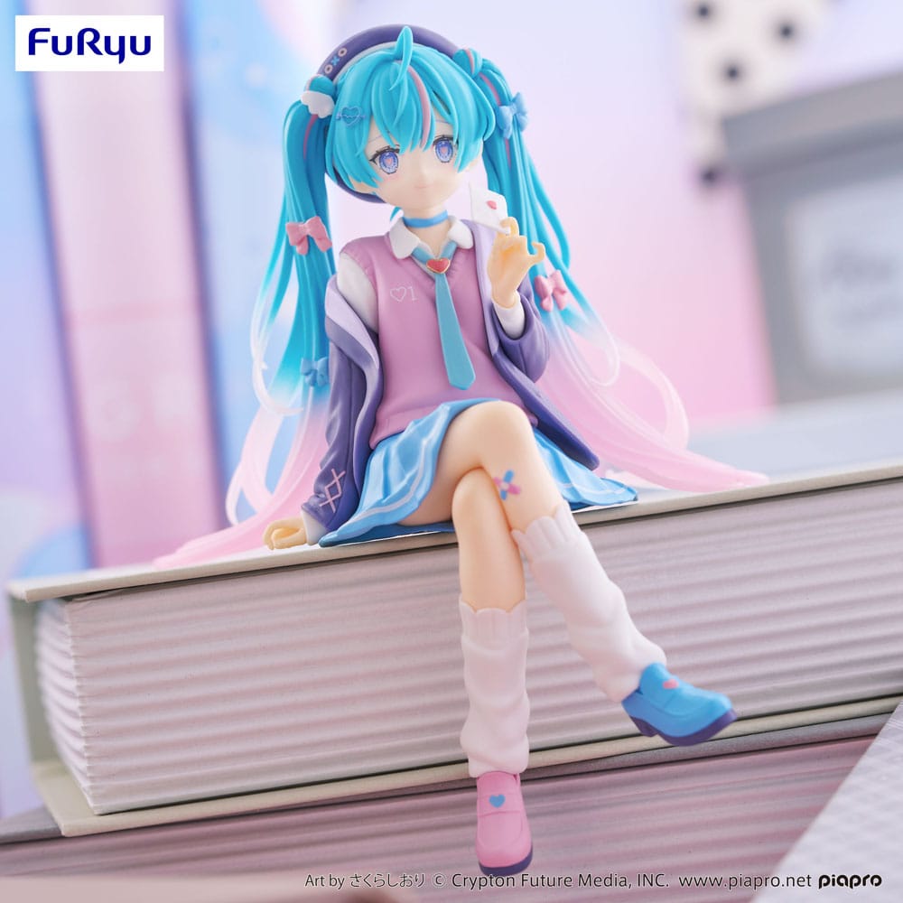 Hatsune Miku - Love Blazer Navy Color - Noodle Stopper Figur (Furyu) (OVP Mangel)