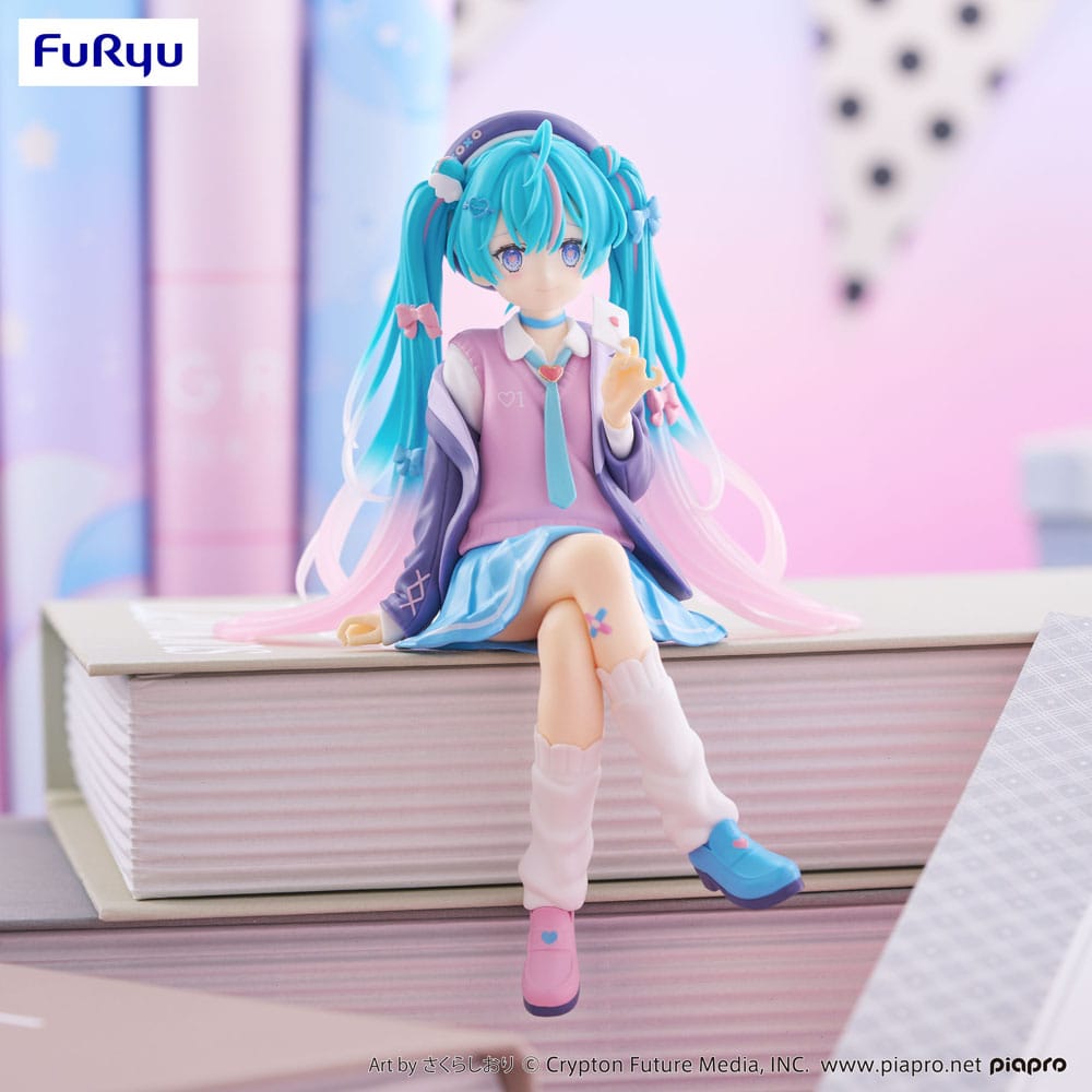 Hatsune Miku - Love Blazer Navy Color - Noodle Stopper Figur (Furyu) (OVP Mangel)