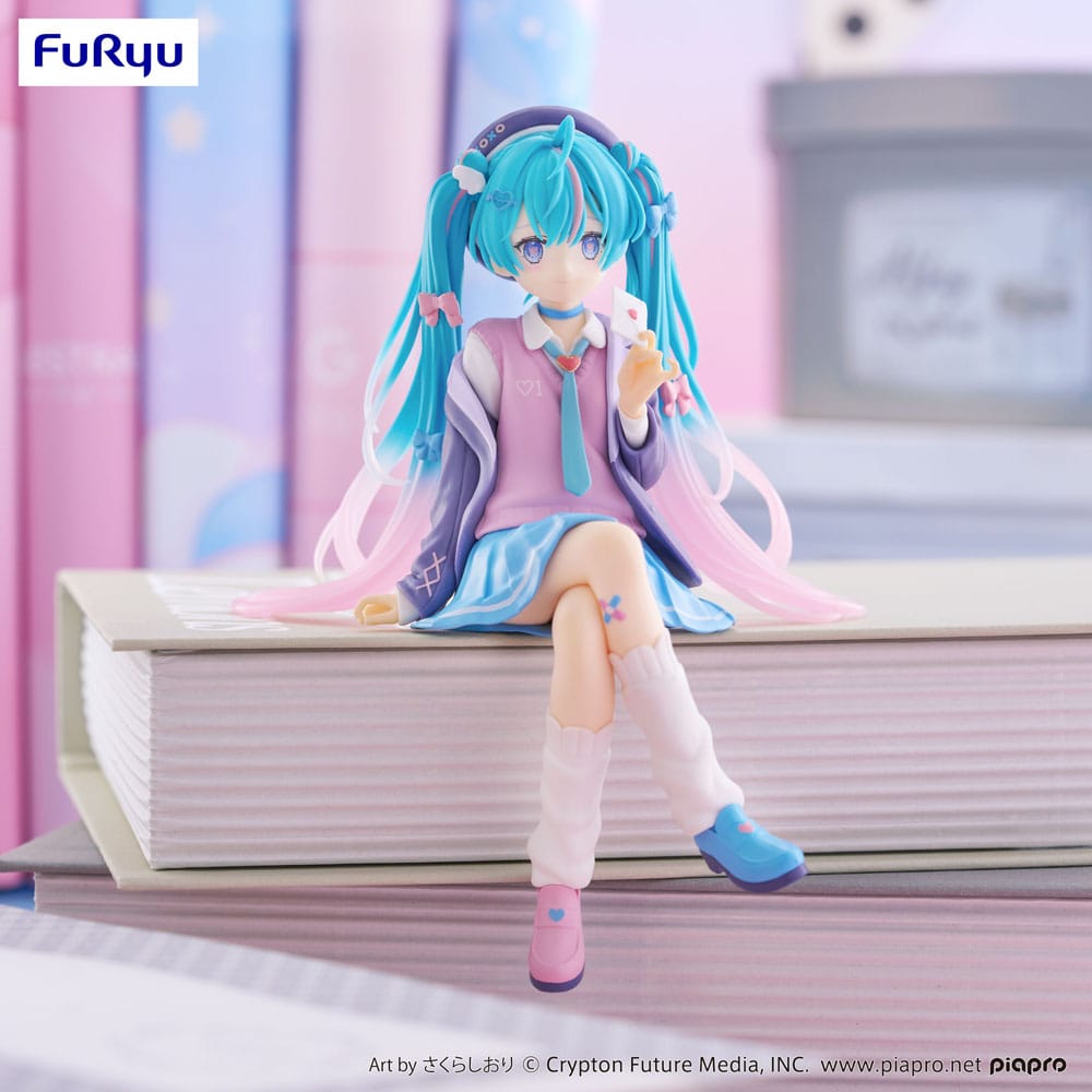 Hatsune Miku - Love Blazer Navy Color - Noodle Stopper Figur (Furyu) (OVP Mangel)