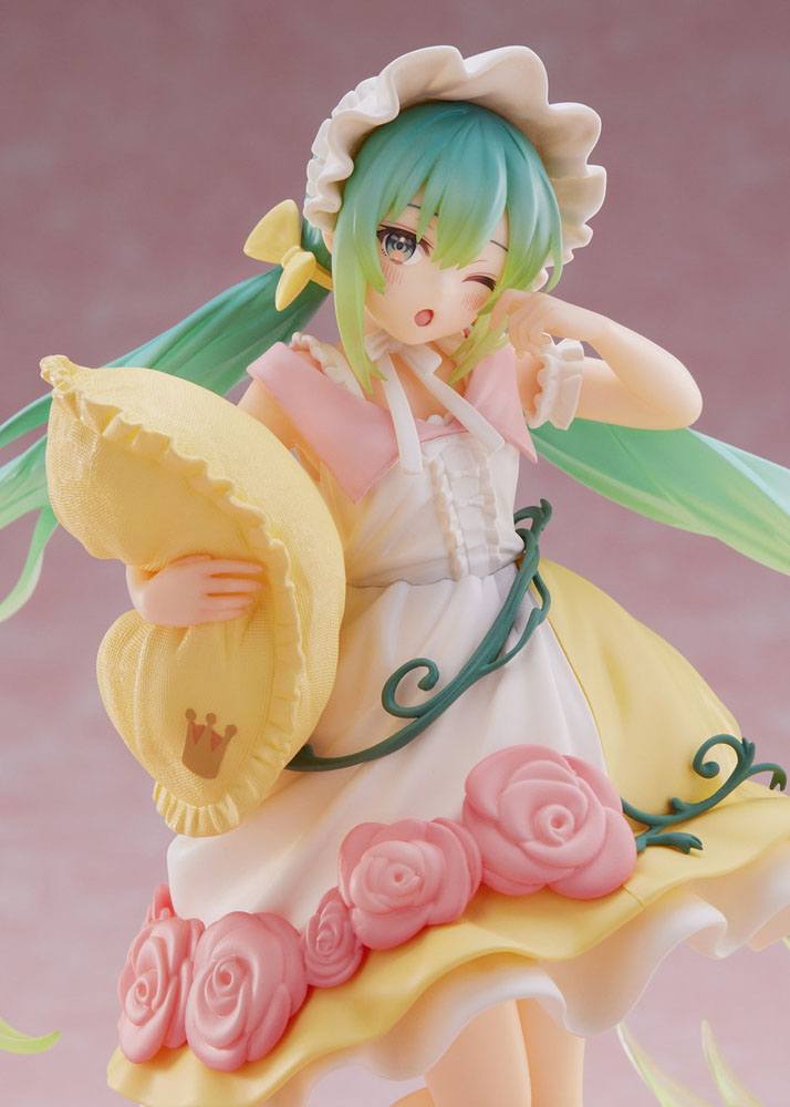 Hatsune Miku - Wonderland - Sleeping Beauty figure (Taito)