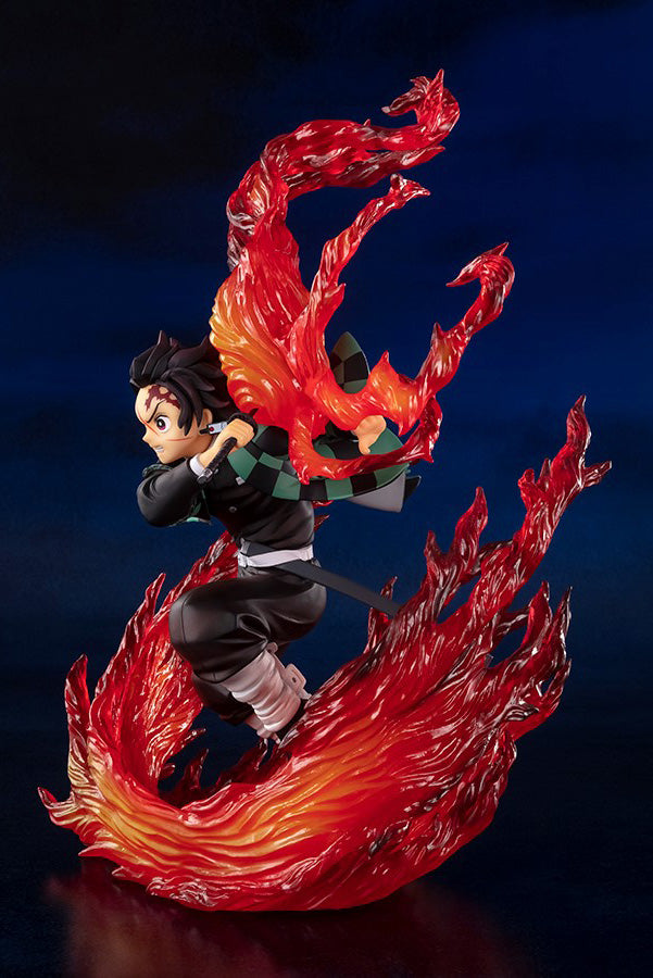 Demon Slayer: Kimetsu No Yaiba - Tanjiro Kamado - Figuartszero figure Hinokami Kagura ver. (Bandai Spirits)