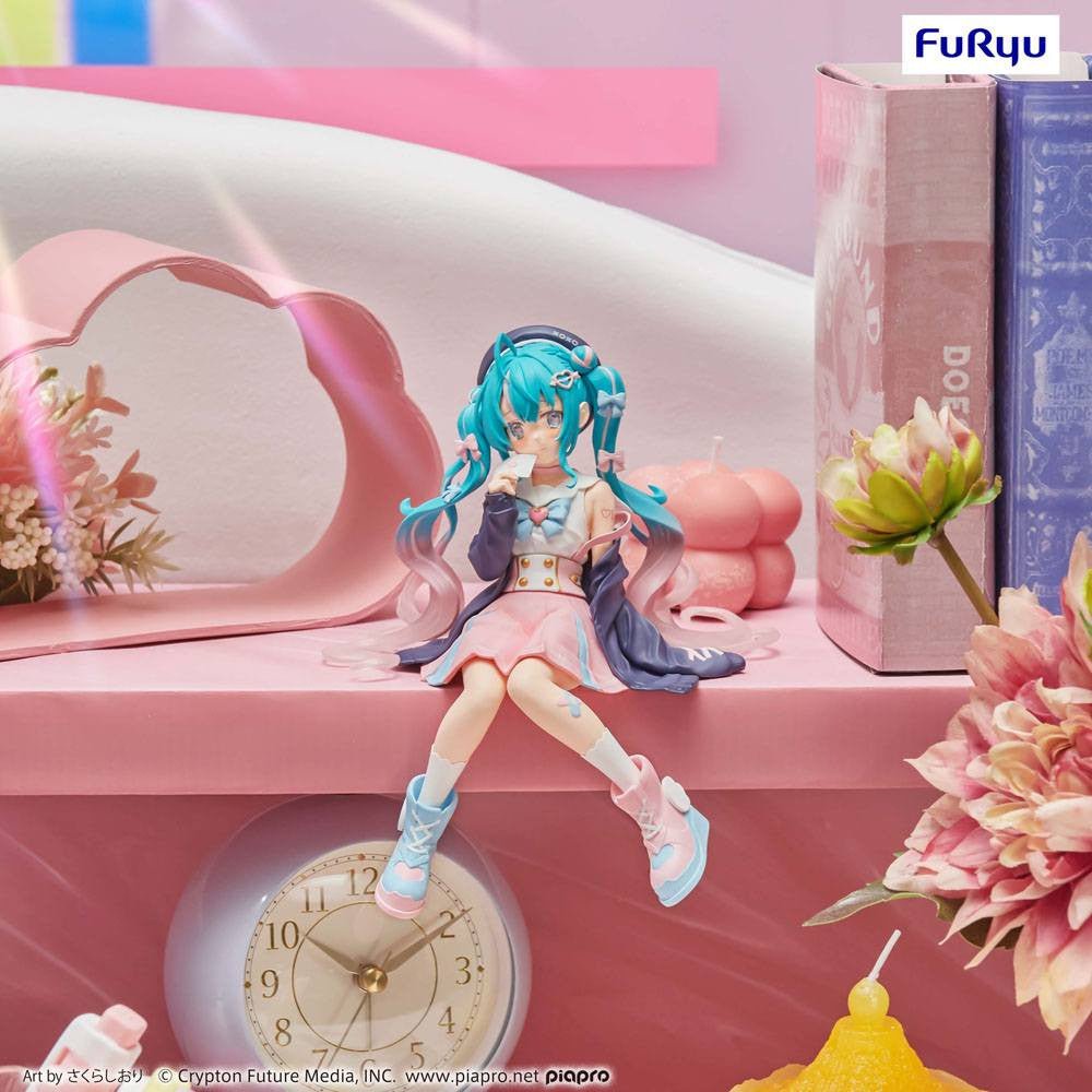 Hatsune Miku - Vocaloid Love Sailor Ver. - Noodle stopper figure (Furyu)