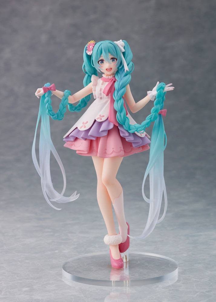 Hatsune Miku - Wonderland - Rapunzel Ver. Figur (Taito)