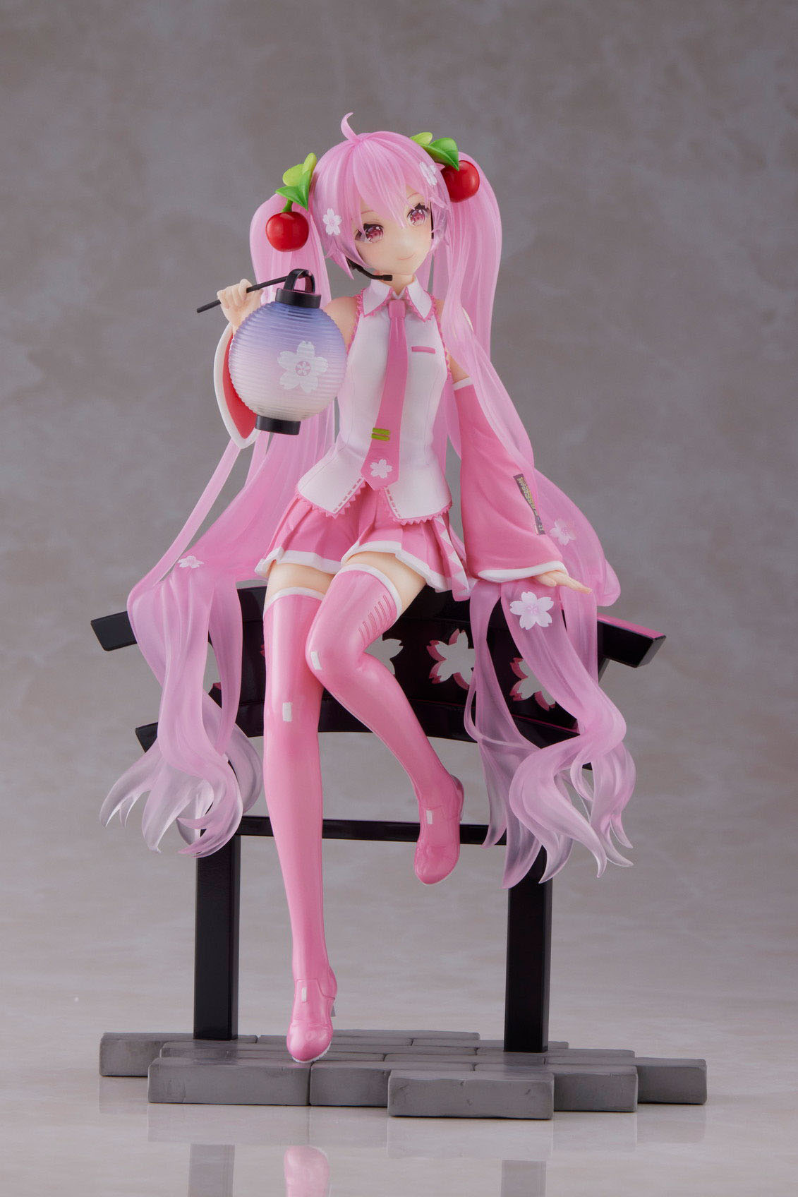 Hatsune Miku - Sakura Miku -  Lantern Ver. AMP Figur (Taito)