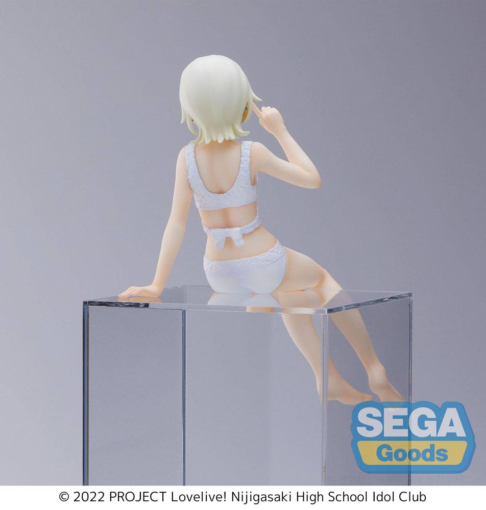 Love live! Superstar !! - Mia Taylor - Swimsuit PM Perching figure (Sega)