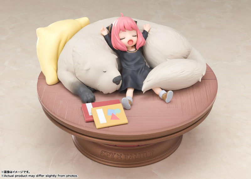Spy x Family - Anya Forger & Bond Forger - FiguartsZero Figur (Bandai) | fictionary world