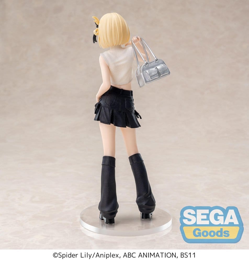 Lycoris Recoil - Chisato Nishikigi - Street Snap High Premium Figur (SEGA)