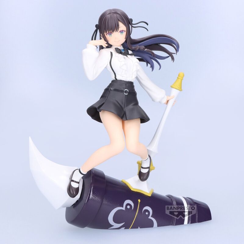 I May Be a Guild Receptionist but i'll Solo Any Boss To Clock Out on Time - Alina Clover - figure (Banpresto)