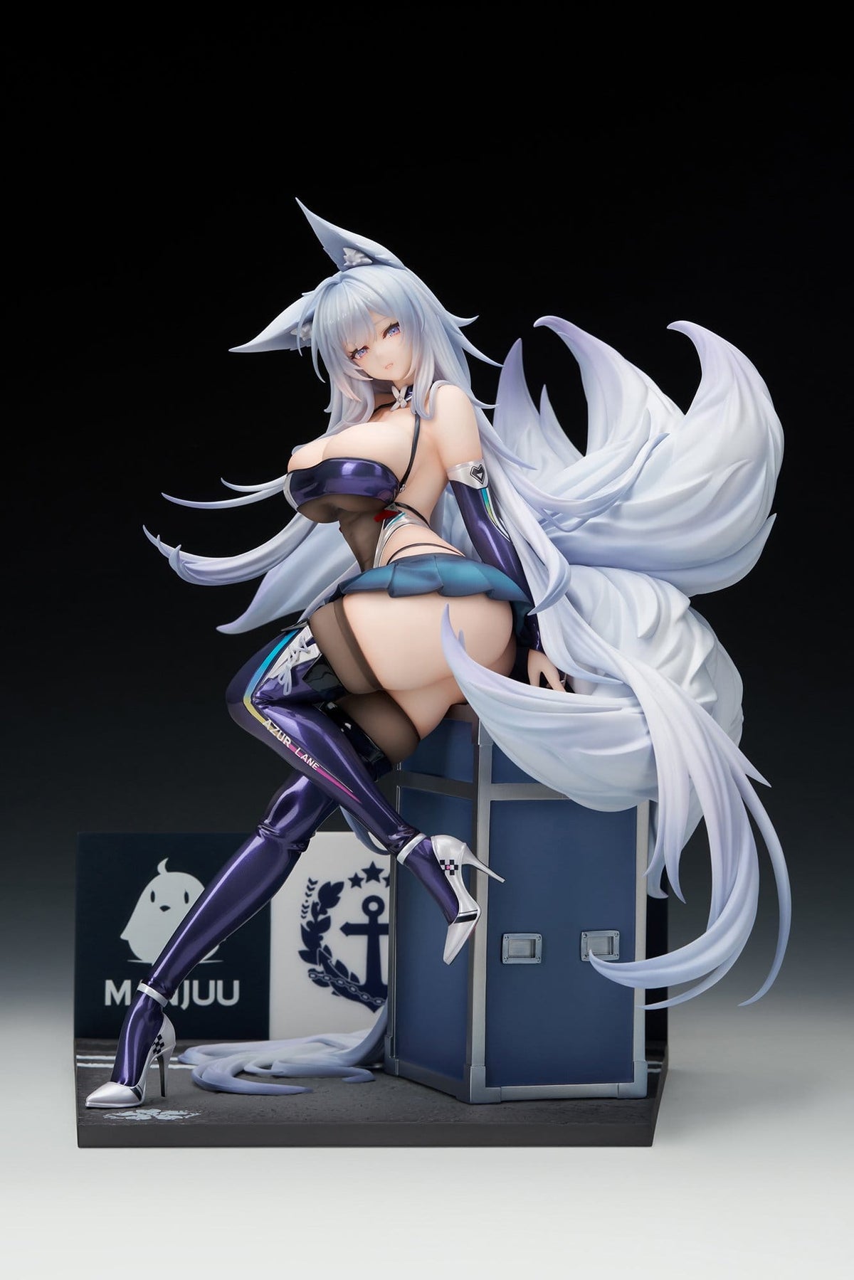 Azur Lane - Shinano - Moonlit Chrome - Acrylic Special Edition w/Display figure 1/7 (APEX Innovation)