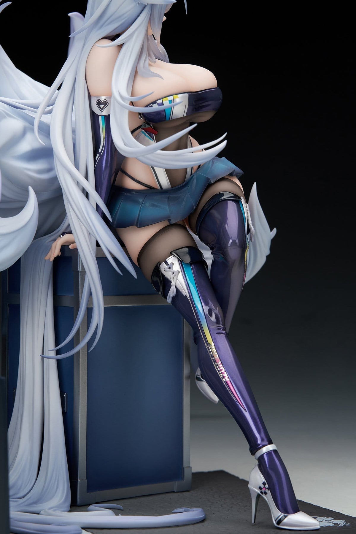 Azur Lane - Shinano - Moonlit Chrome - Acrylic Special Edition w/Display Figur 1/7 (APEX Innovation)