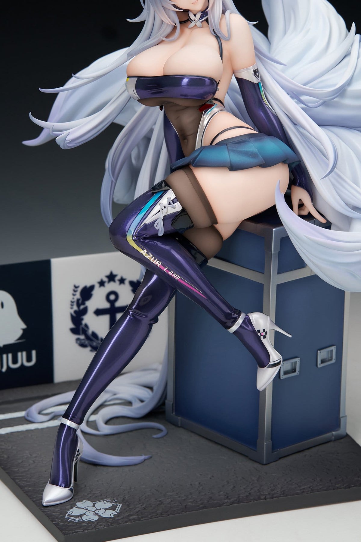 Azur Lane - Shinano - Moonlit Chrome - Acrylic Special Edition w/Display Figur 1/7 (APEX Innovation)