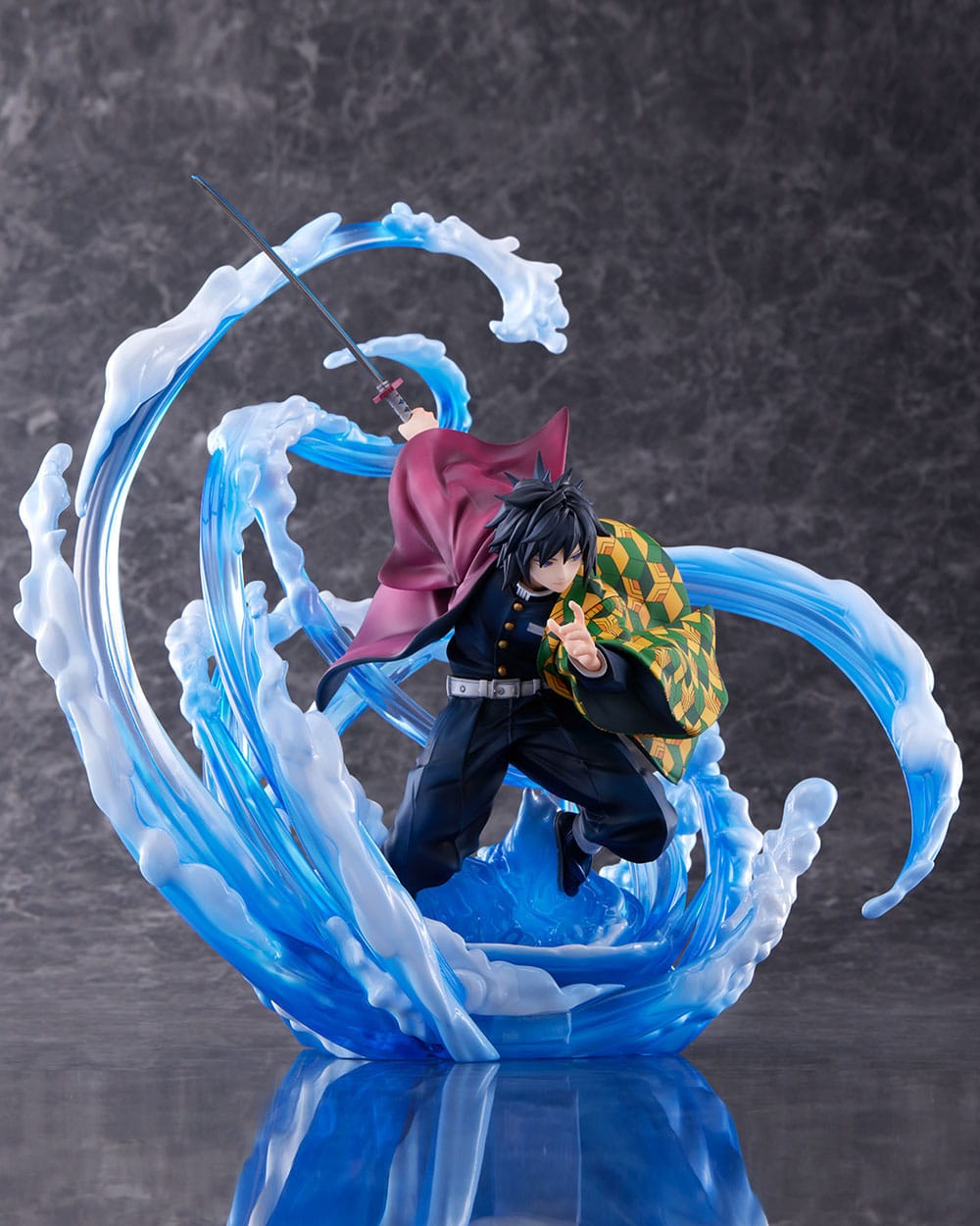 Demon Slayer: Kimetsu no Yaiba - Giyu Tomioka - DX Ver. figuur 1/8 (BellFine)