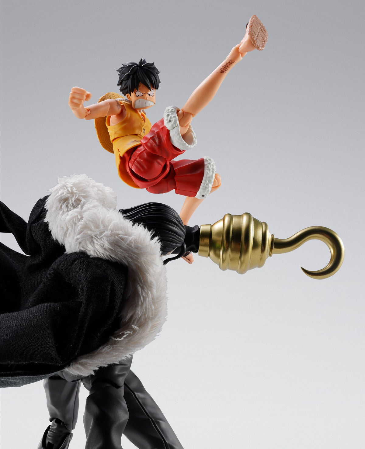 One Piece - Crocodile - Marineford S.H. Figuarts Figur (Bandai)