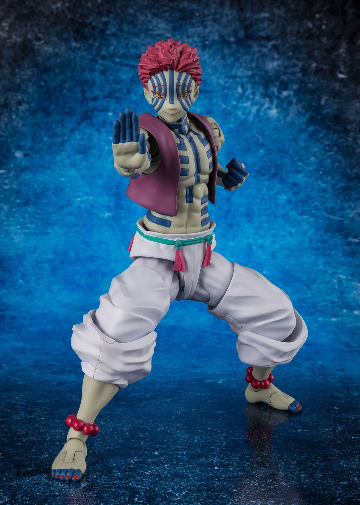 Demon Slayer - Akaza - S.H. Figuarts figure (Bandai)