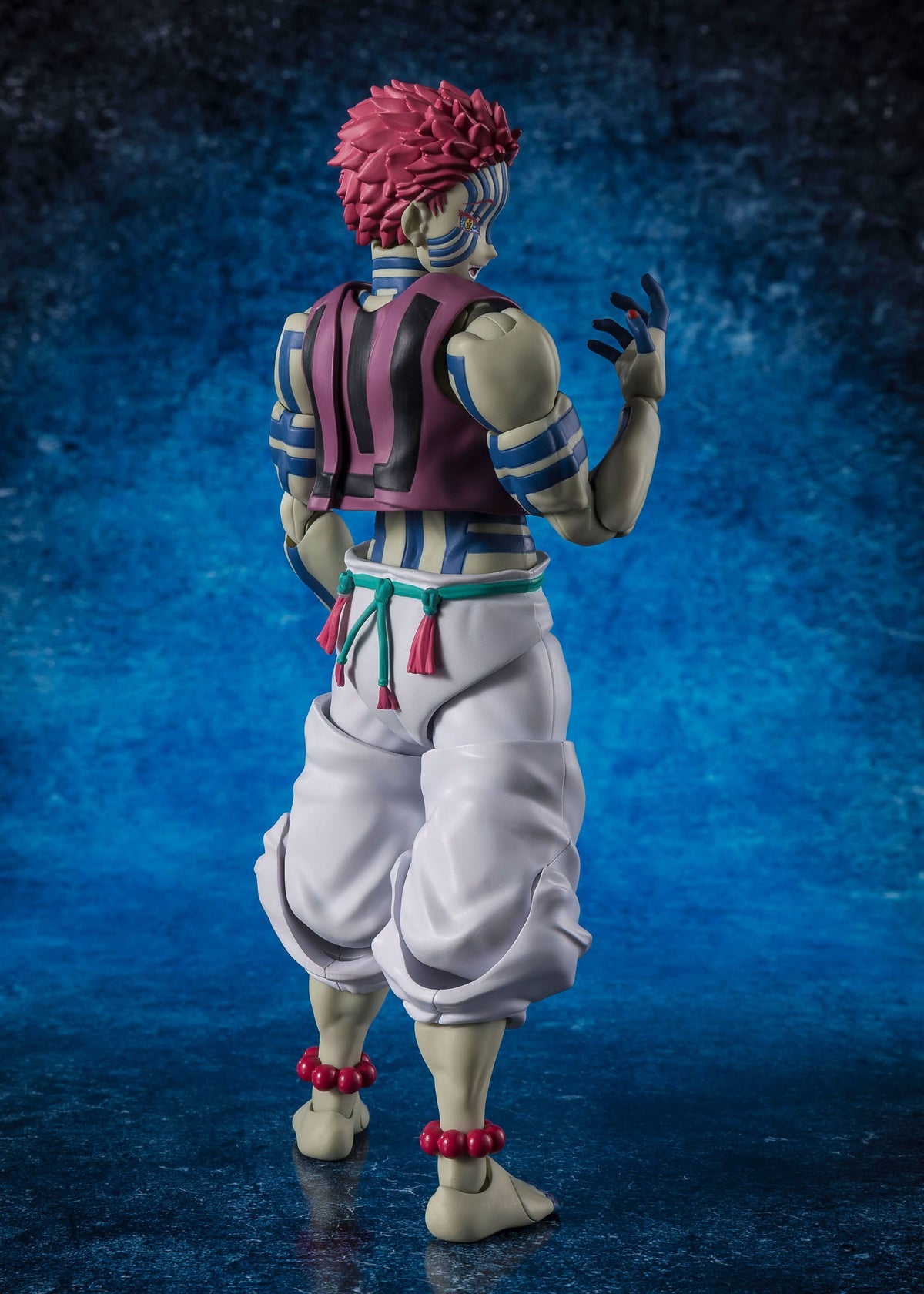 Demon Slayer - Akaza - S.H. Figuarts figure (Bandai)