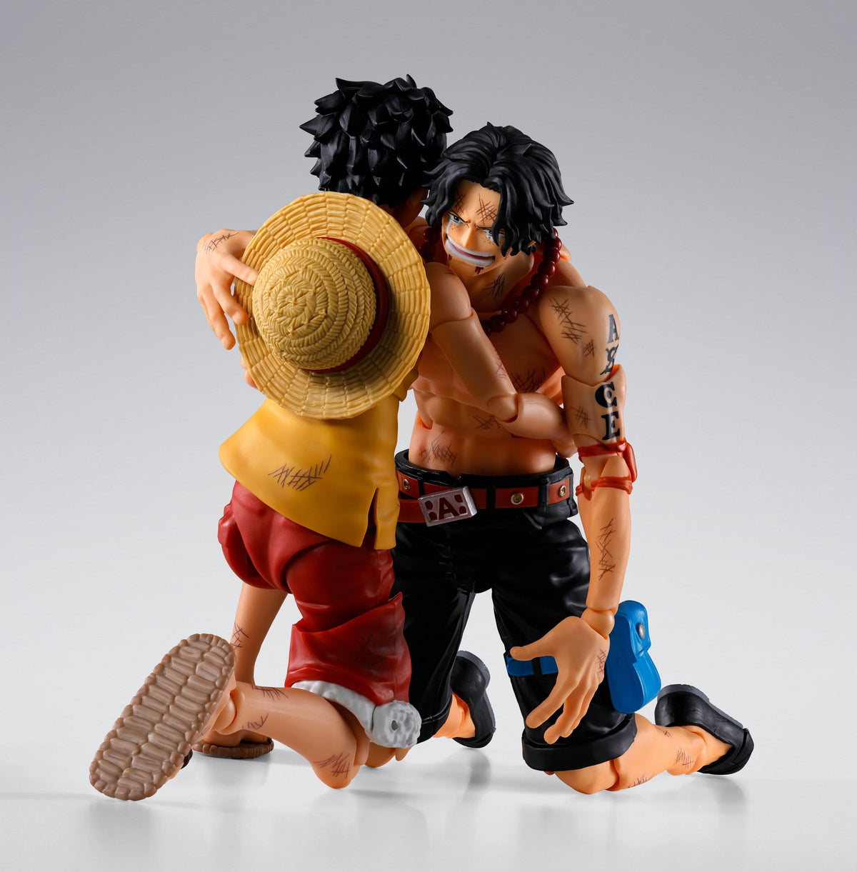 One Piece - Portgas D. Ace - Marineford S.H. Figuarts Figur (Bandai)