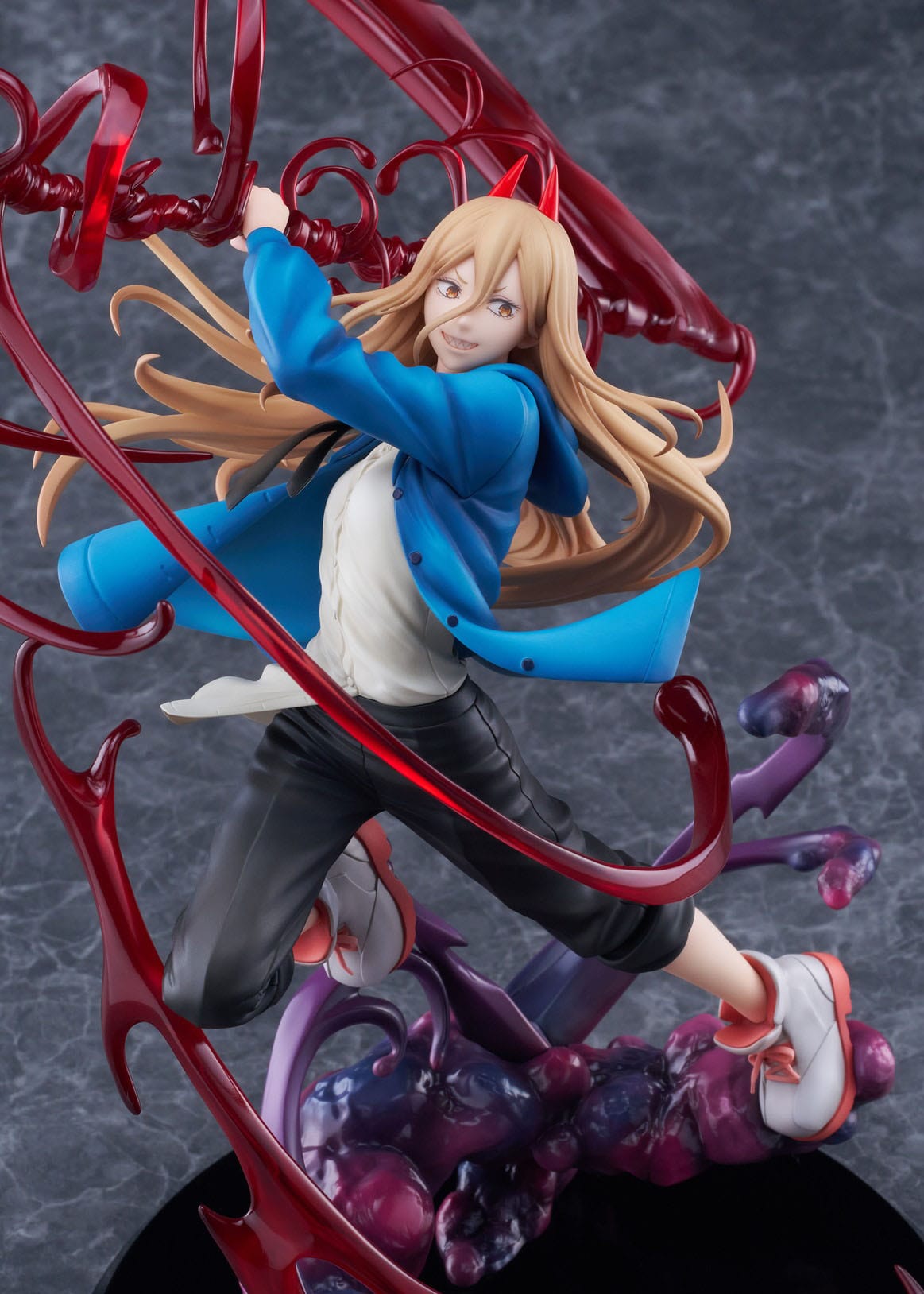 Chainsaw Man - Potencia - figura 1/7 (arcilla)