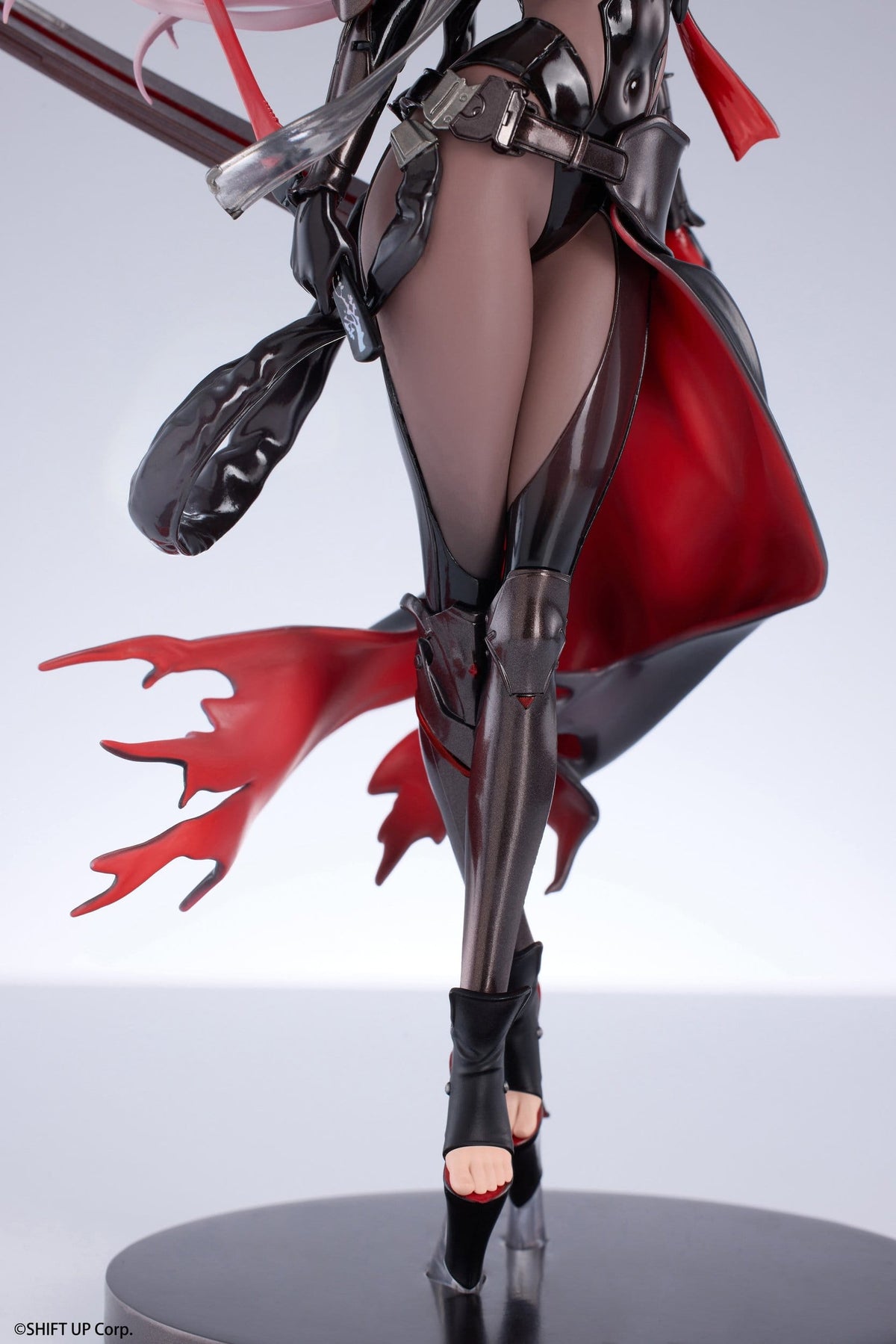 Goddess of Victory: Nikke - Scarlet - Black Shadow Figur 1/10 (Hanabee)