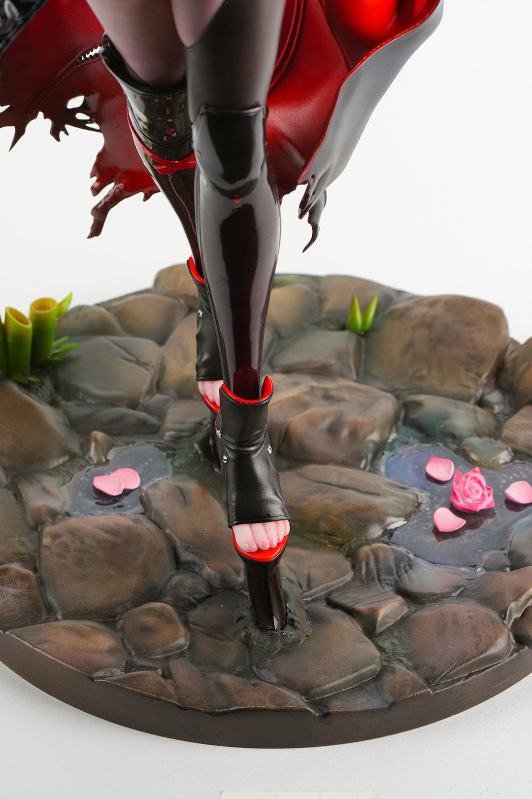 Goddess of Victory: Nikke - Scarlet - Black Shadow - Hobby Sakura x GNFZ TOYZ Figur 1/4 (Hobby Sakura)
