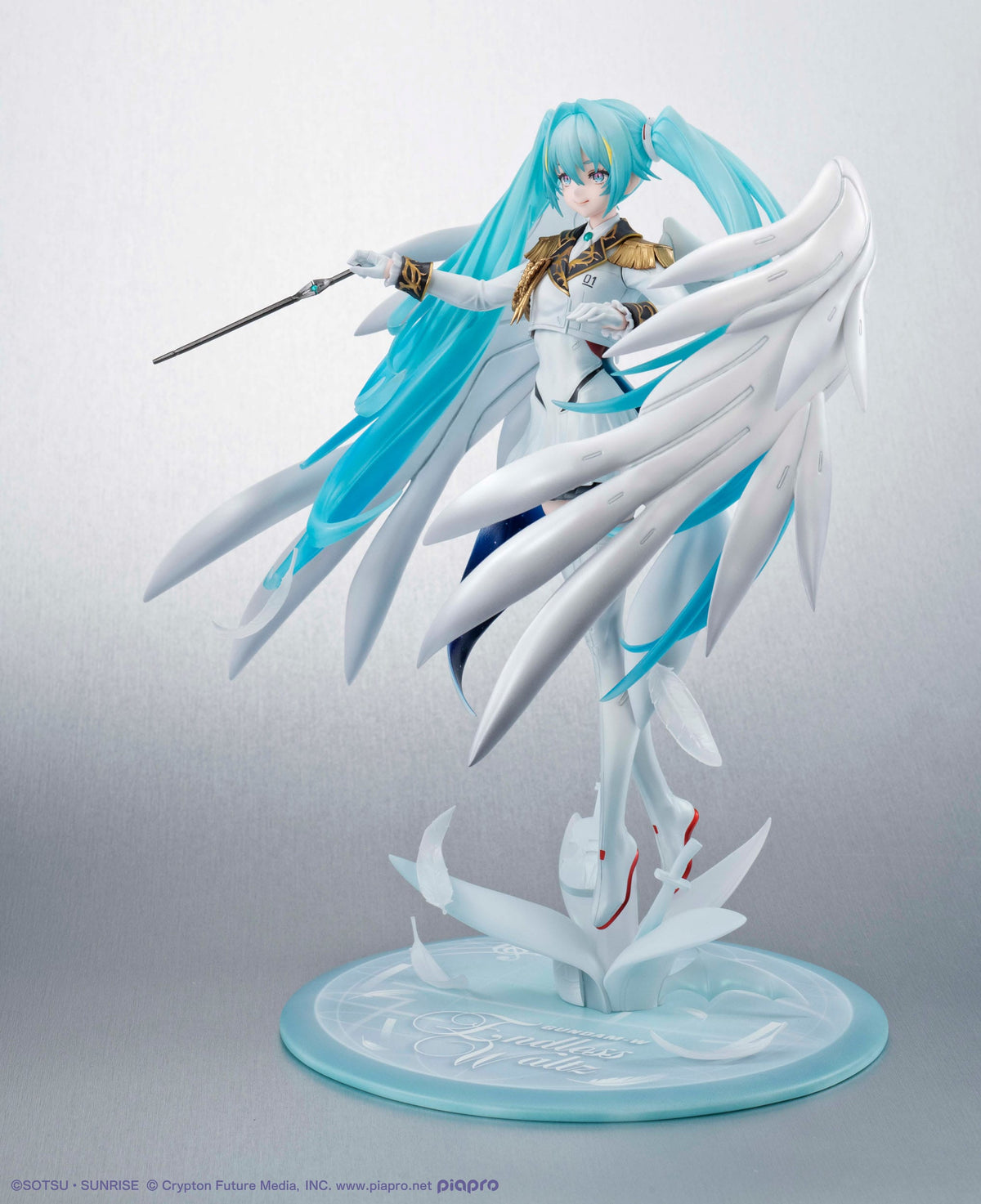 Hatsune Miku x Wing Gundam Zero EW - 45th Anniversary Special Project - Lucrea Figur (MegaHouse)
