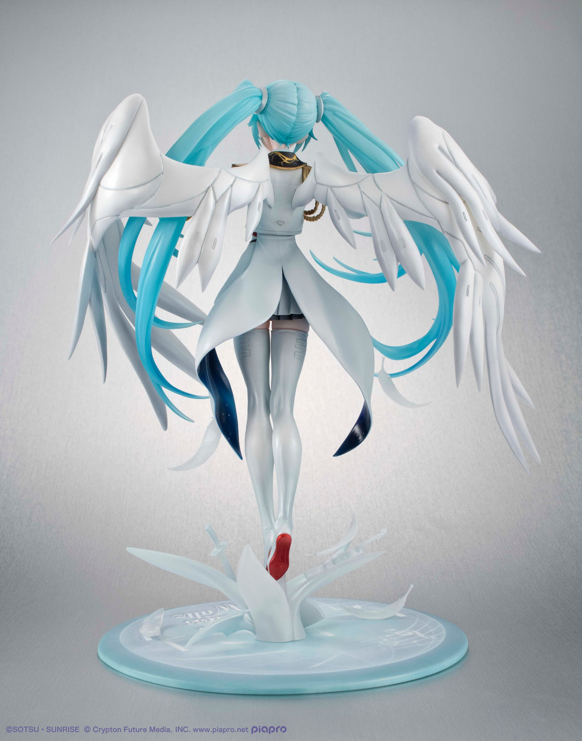 Hatsune Miku x Wing Gundam Zero EW - 45th Anniversary Special Project - Lucrea Figur (MegaHouse)