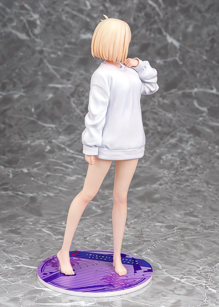 Lycoris Recoil - Chisato Nishikigi - Oversized Sweatshirt Figur 1/7 (Phat!)