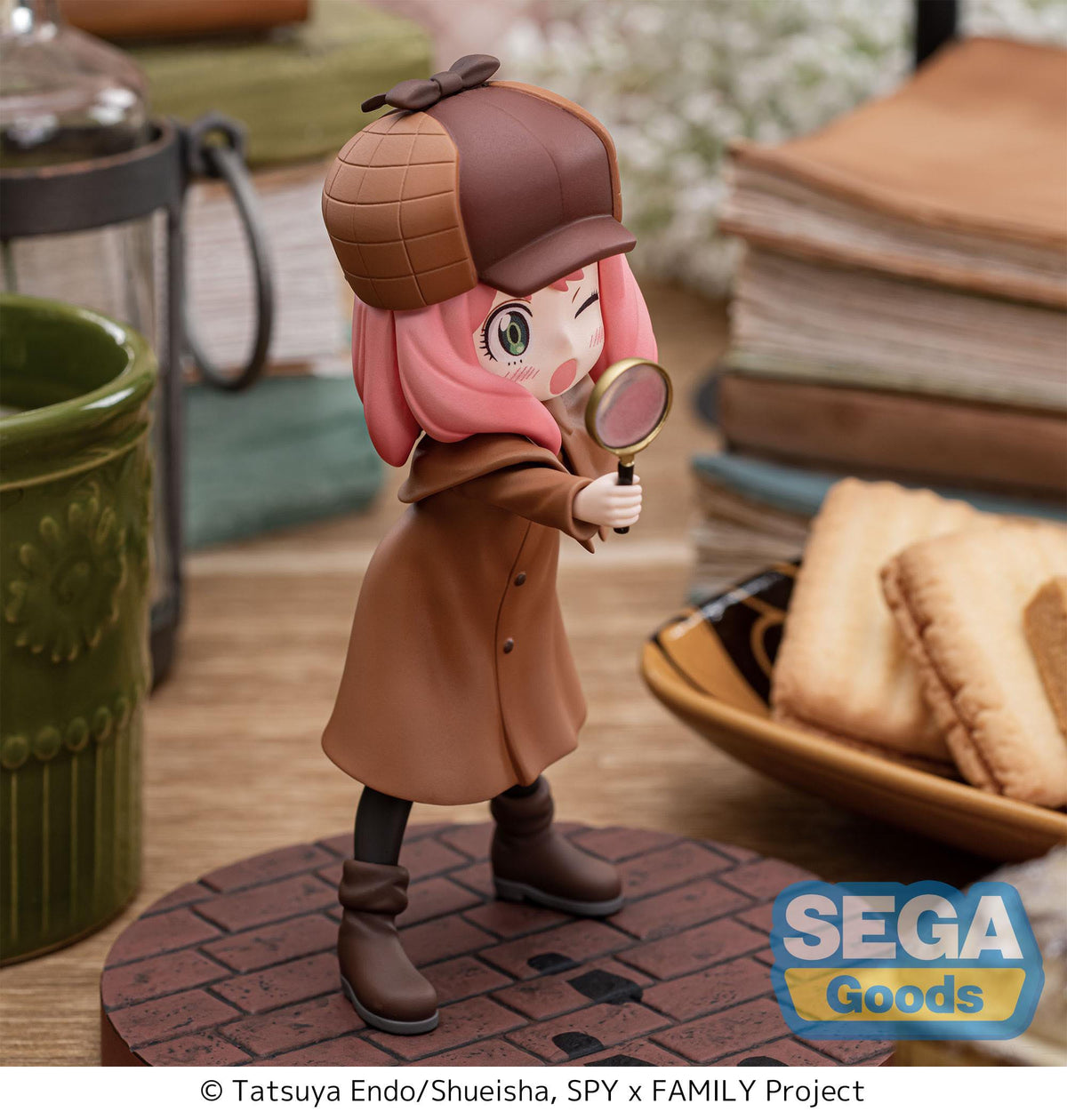 Spy x Family - Anya Forger - Giocare al detective Ver. Luminasta figura (SEGA)