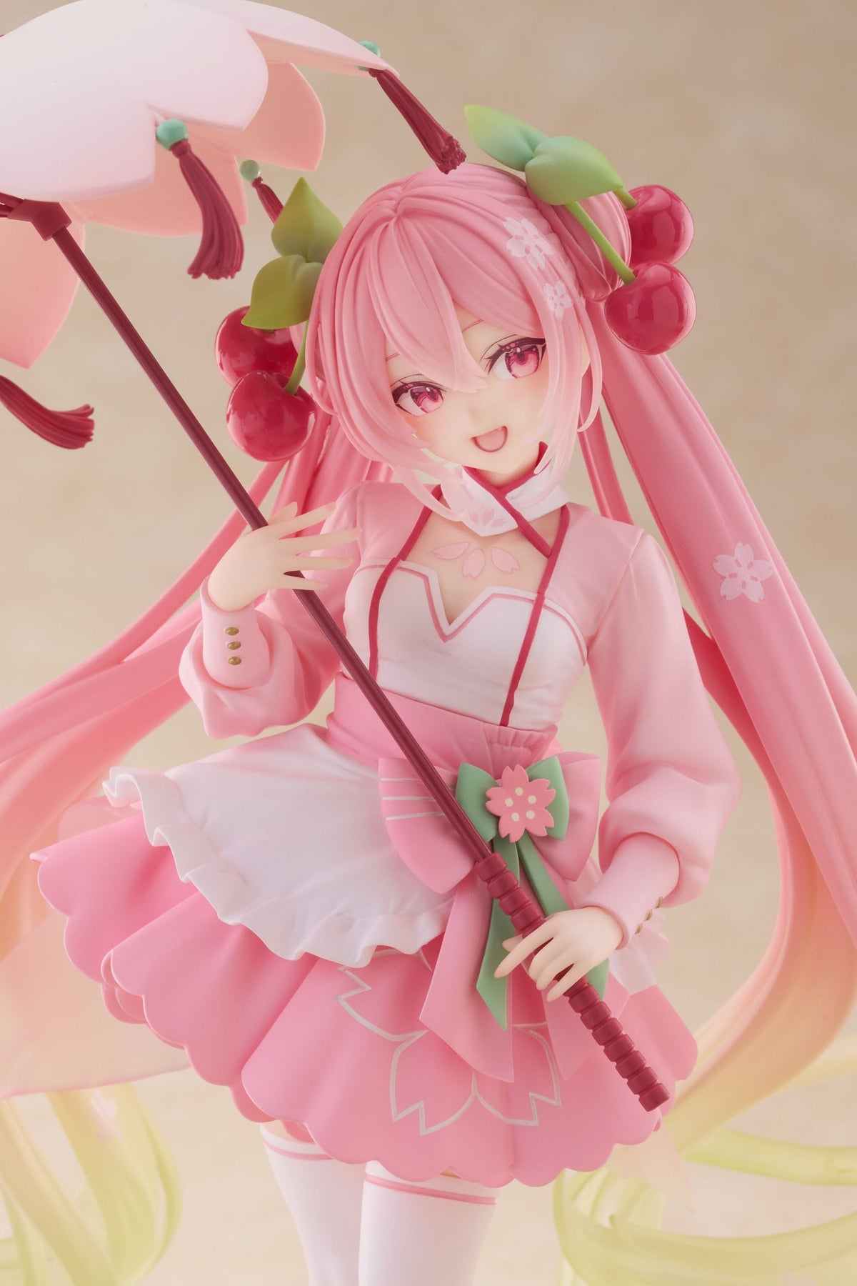 Hatsune Miku - Sakura Miku - Newley Written Sakura Dress - Artist MasterPiece+ AMP Figur (Taito)