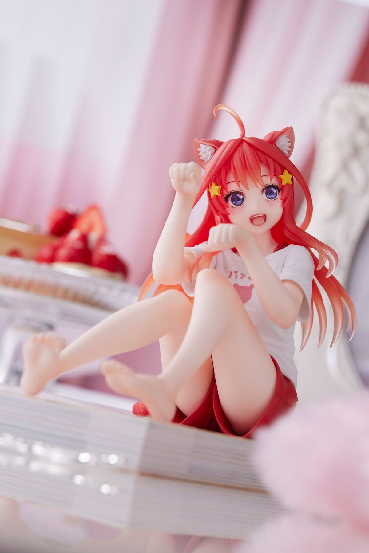 The Quintessential Quintuplets 2 - Itsuki Nakano - Newley Written Cat Roomwear Desktop Cute Figure (Taito)