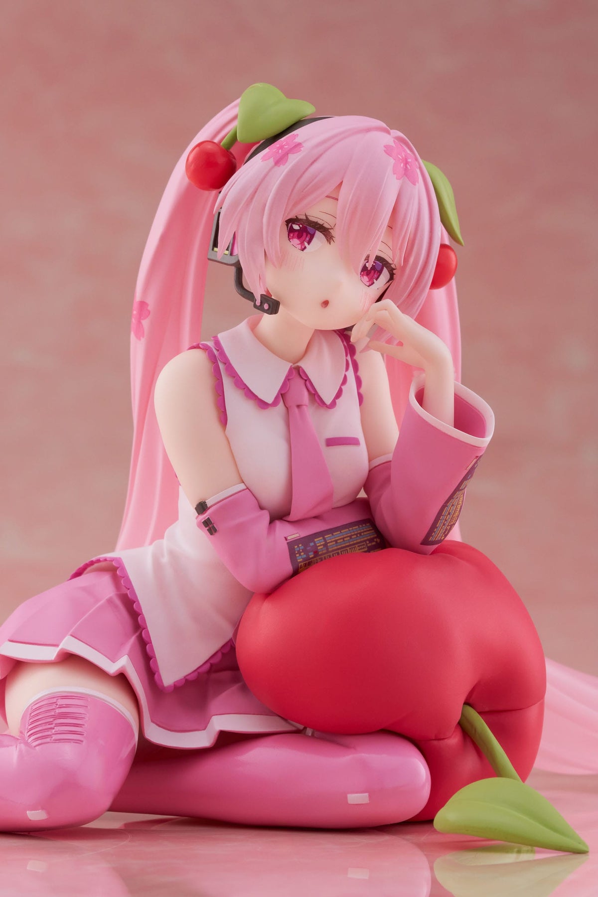 Hatsune Miku - Sakura Miku - Cherry Cushion Desktop Cute Figur (Taito)