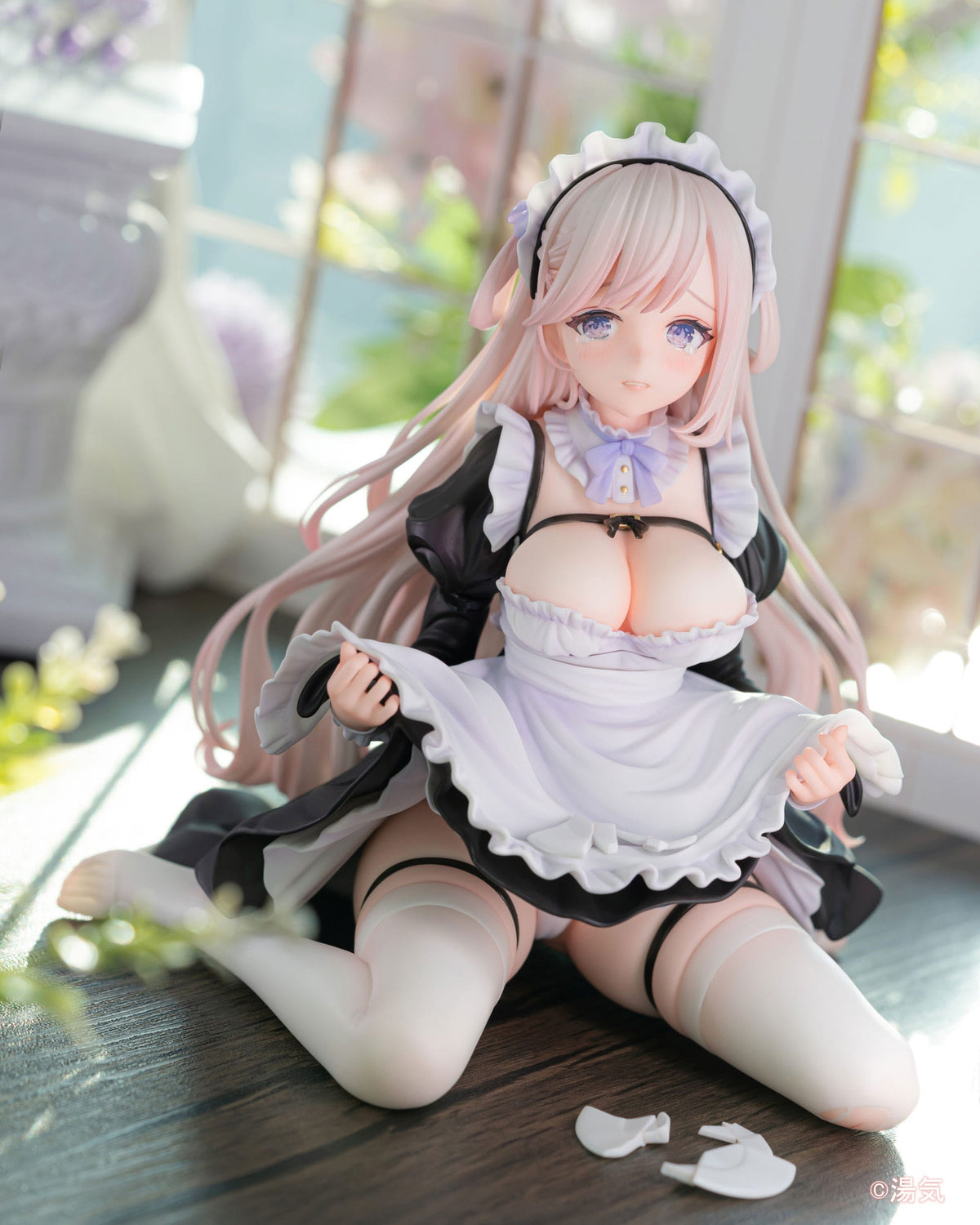 Personnage original - Clumsy Maid Lily - illustration par Yuge figurine 1/6 (Vibrastar)