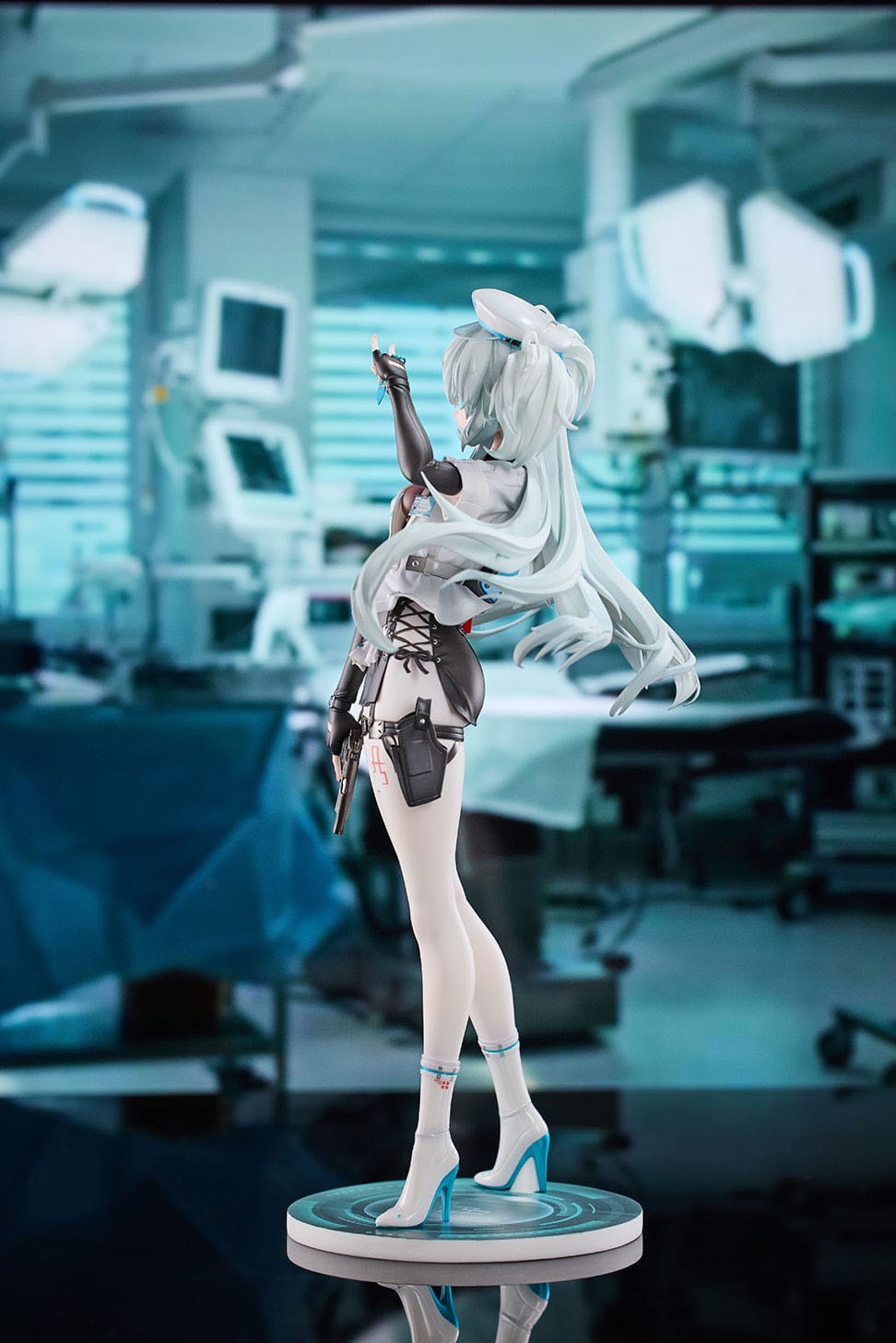 Girls' Frontline 2: Exilium - Florence PA-15 - Enchanting White Feather Figur 1/6 (VKEND Hobby)