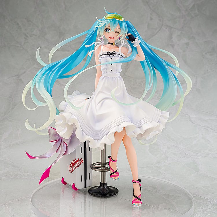 Hatsune Miku - Racing Miku 2021 - Estilo Vacaciones figura (Wonderful Works)